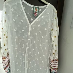 Johnny Was Simple all Over embroidered sleeve tunic